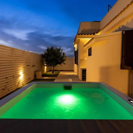 Teresann Con Jacuzzi Riscaldata *