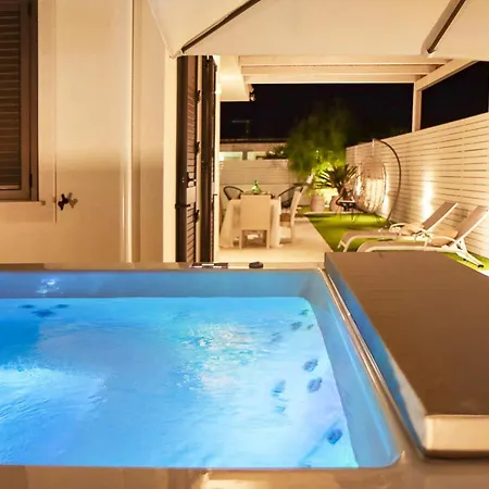 Teresann Con Jacuzzi Riscaldata Santa Maria Del Focallo